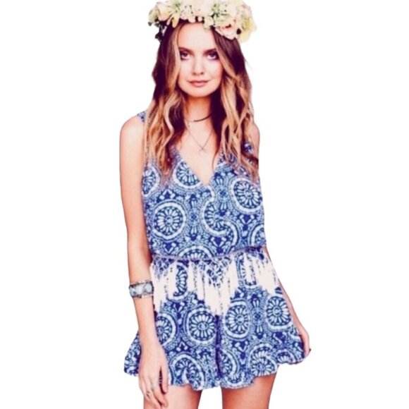 Show Me Your Mumu Mykonos Circle Medallion Print Riri Romper, Blue White Size XS - Picture 1 of 6